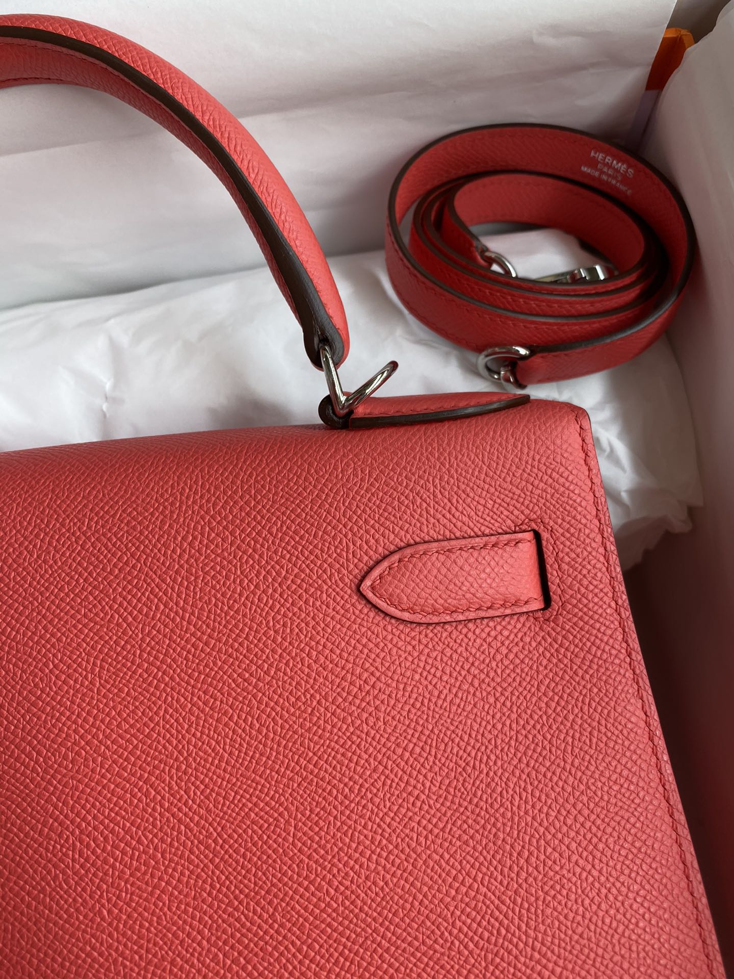 Hermes Kelly 28cm Handbag Shoulder Bag in Pink Red Epsom Leather